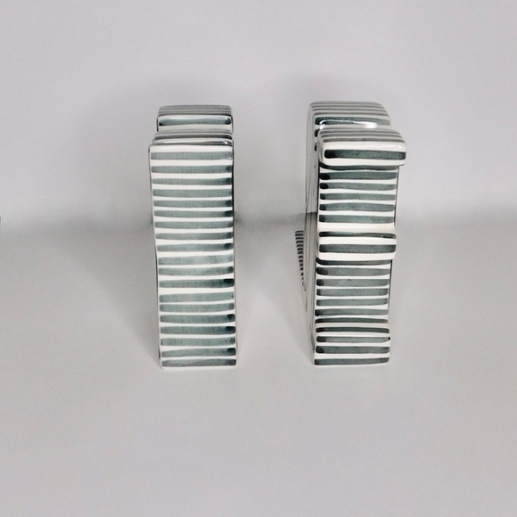 Anthropologie MOLLY HATCH You & Me Bookends Ceramic Bookshelves Book Ends Set 2 - Picture 6 of 10